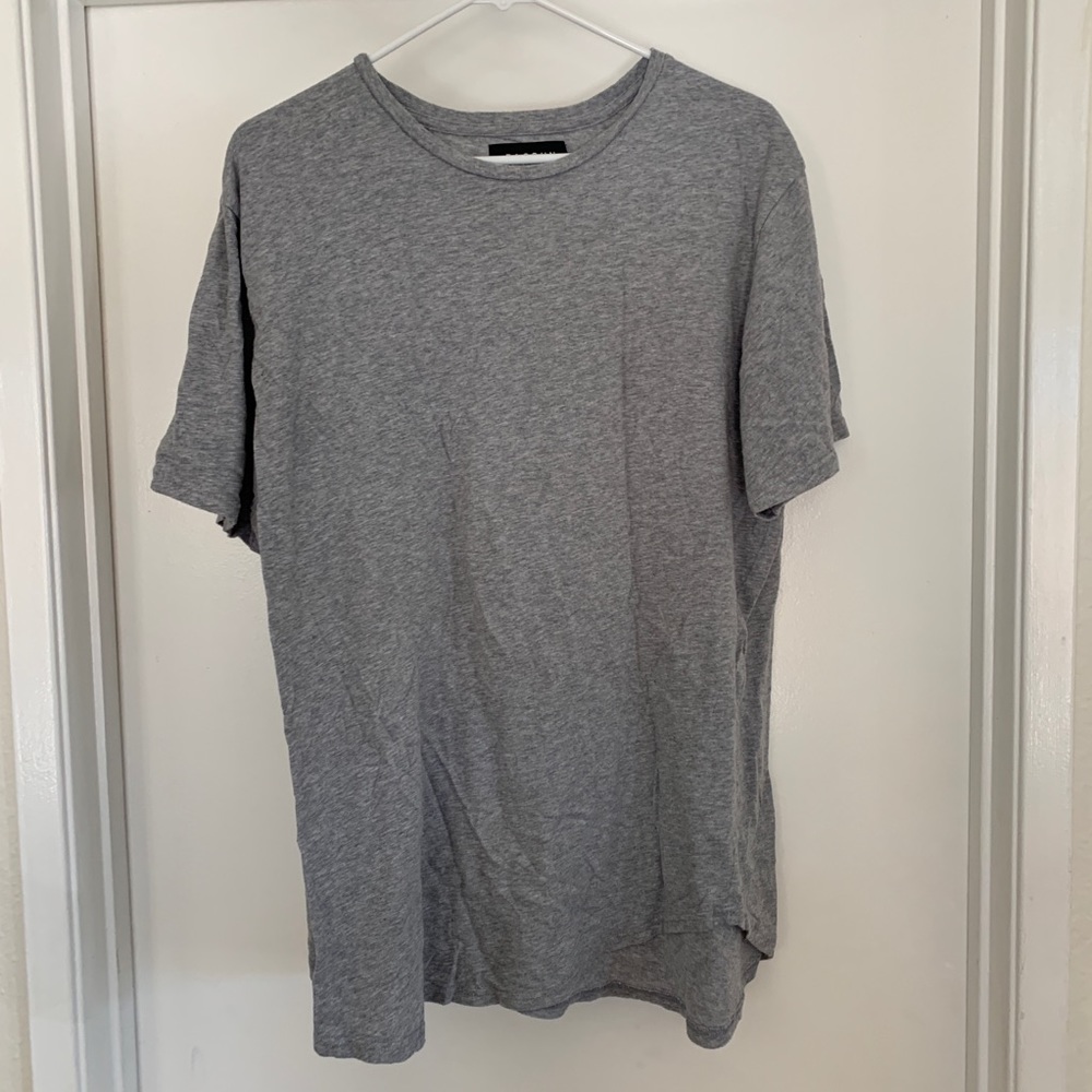 Men’s grey T-shirt